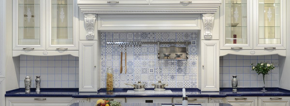 Кухня из шпона дуба в классическом стиле "Виктория Белая 6"